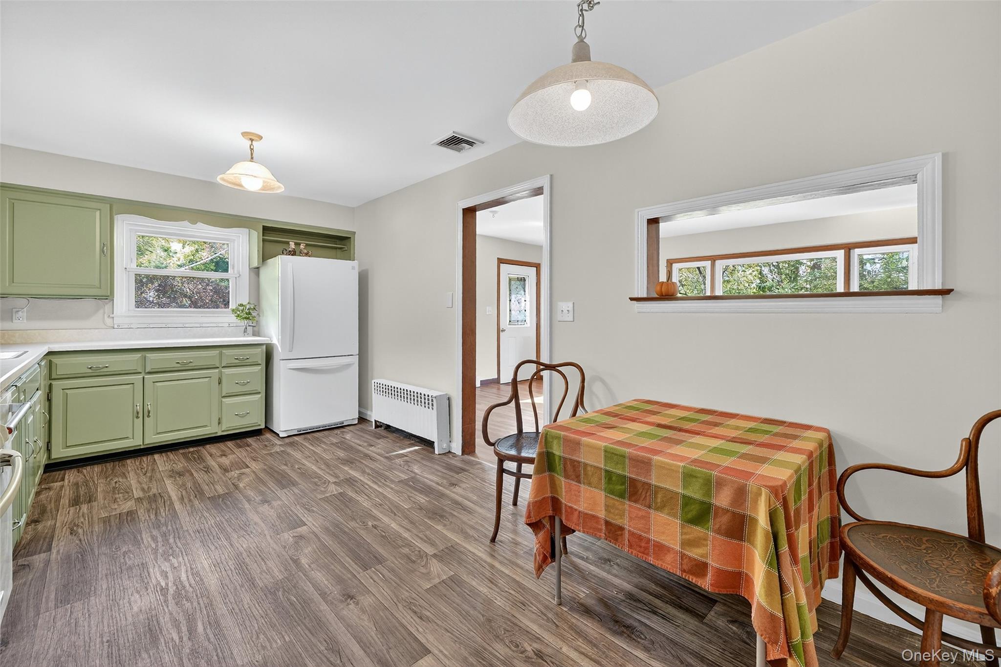 Yorktown Heights, New York 10598, United States, 3 Bedrooms Bedrooms, ,2 BathroomsBathrooms,Residential,Active,227064