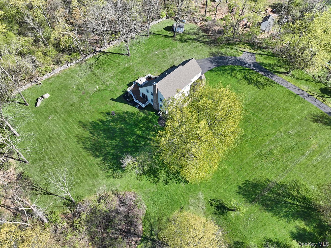 1051 Ridgebury Road