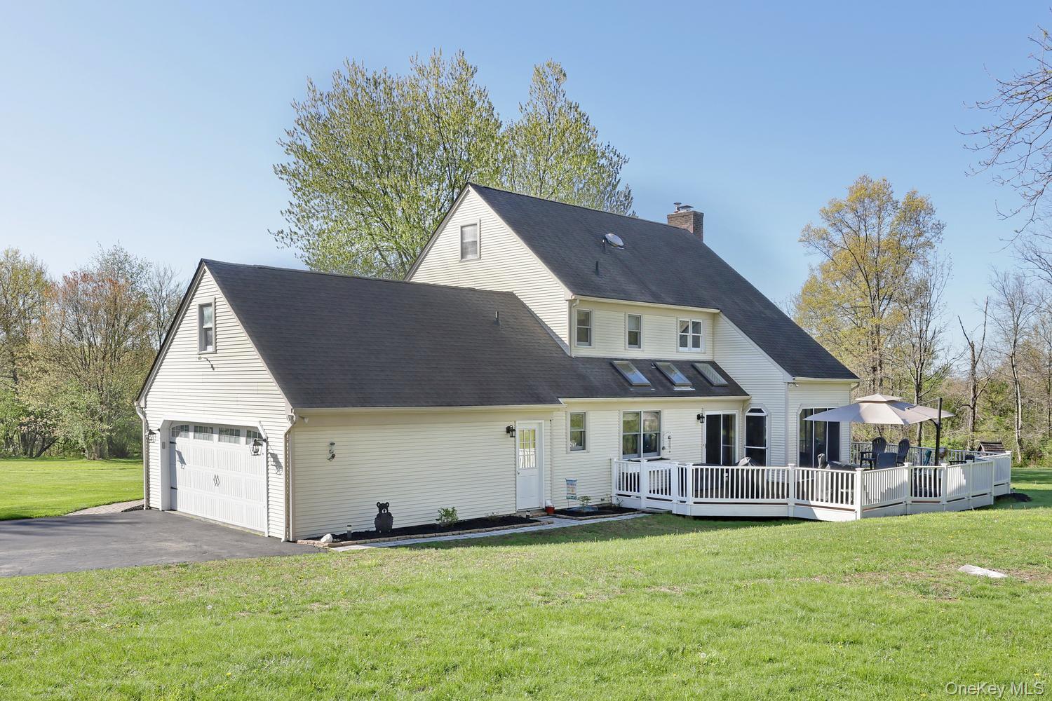 1051 Ridgebury Road