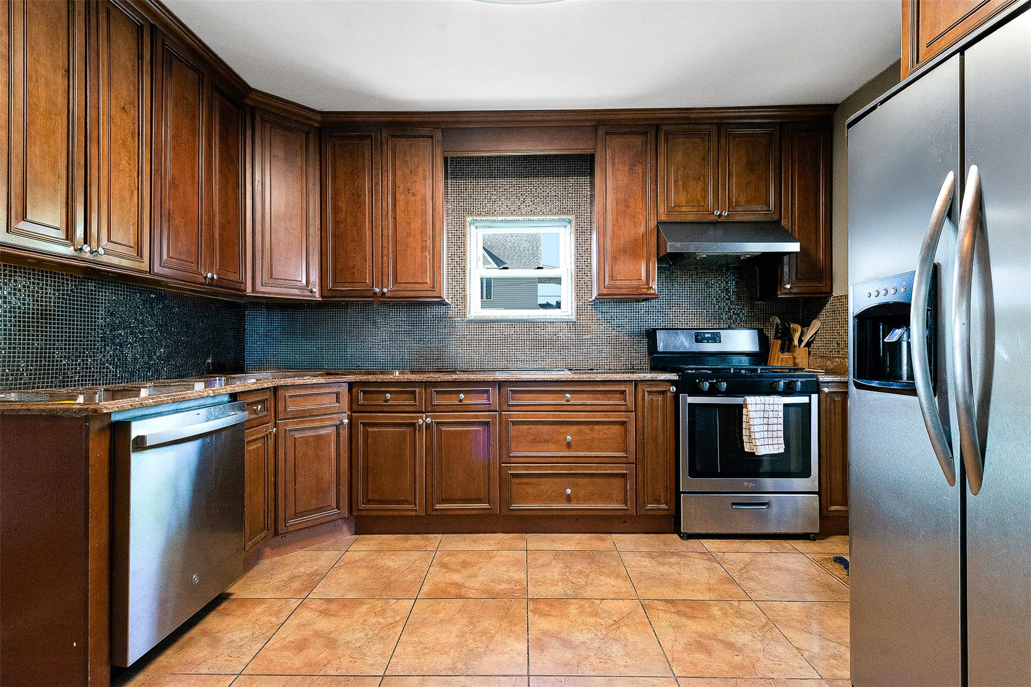 93-01 71st Avenue, Forest Hills, New York image 14