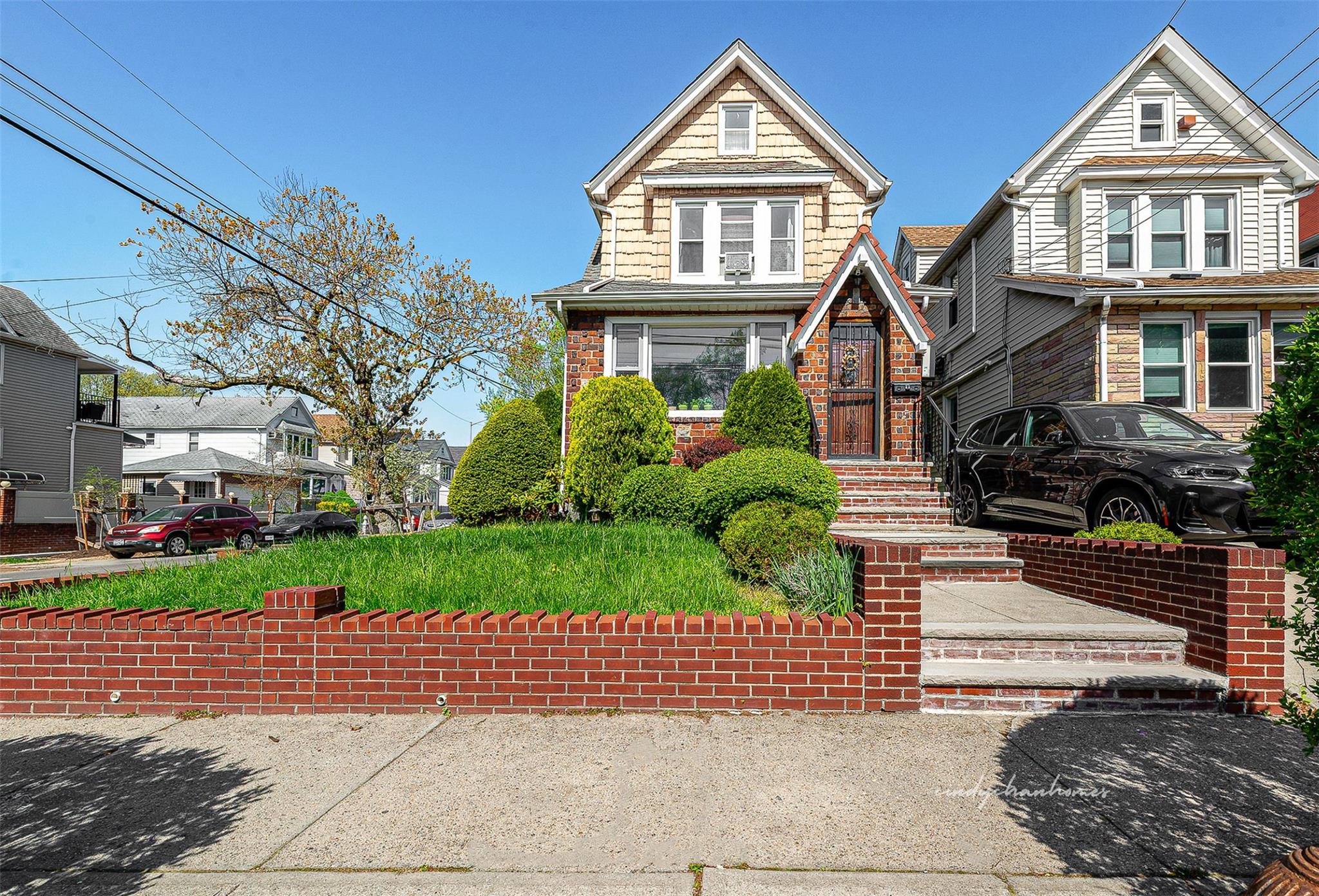 93-01 71st Avenue, Forest Hills, New York image 2