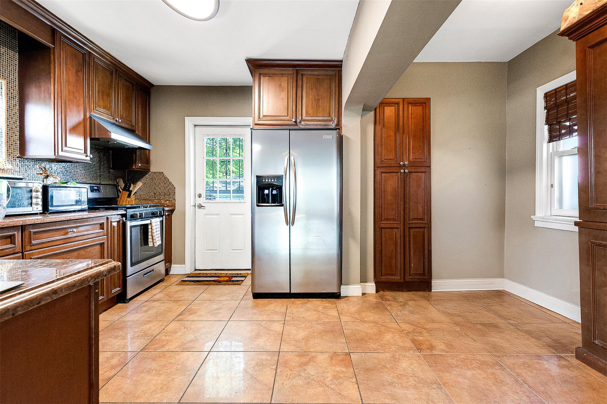 93-01 71st Avenue, Forest Hills, New York image 13