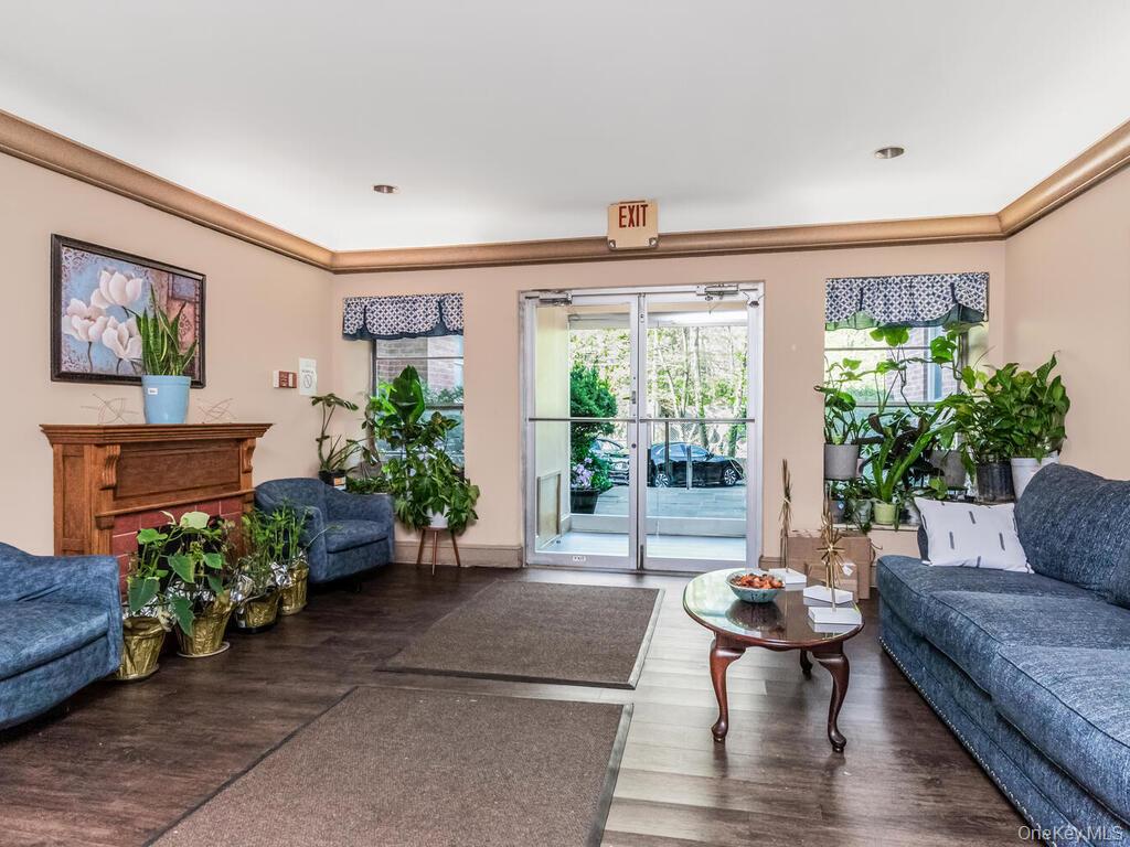 1234 Midland Avenue 5C