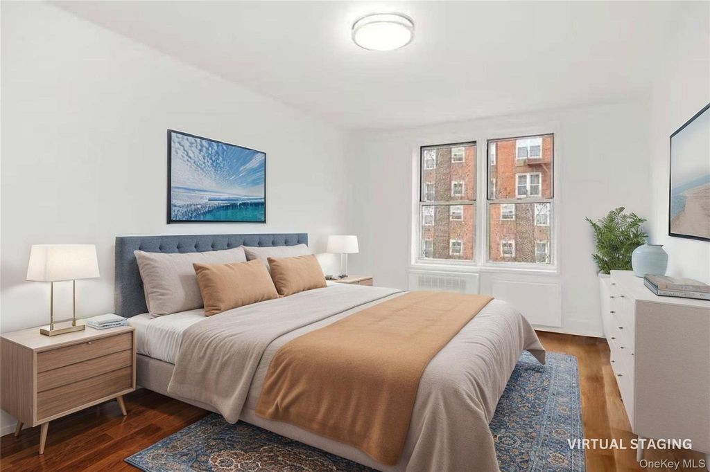 Photo of 142-20 Franklin Avenue #6E, Flushing, NY 11355 (MLS # 986527)