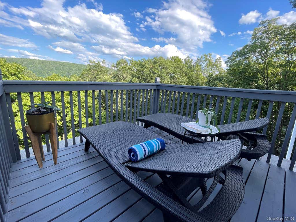 Photo of 173 Brook Trail, Greenwood Lake, NY 10925 (MLS # 1033053)