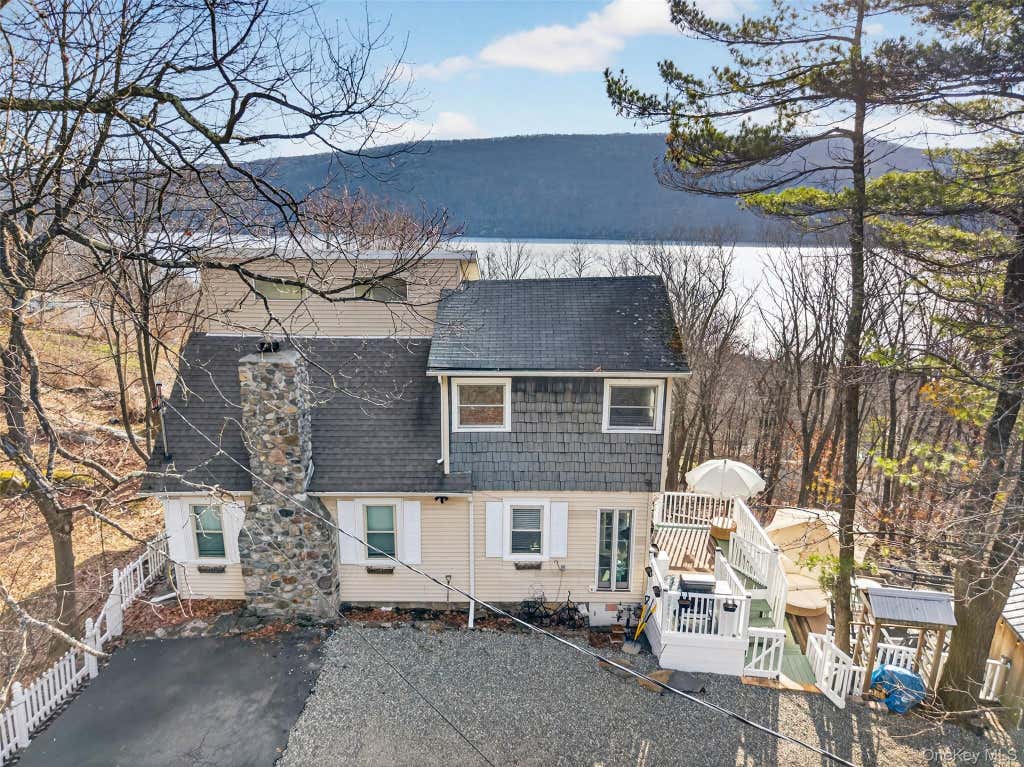Photo of 173 Brook Trail, Greenwood Lake, NY 10925 (MLS # 1033053)
