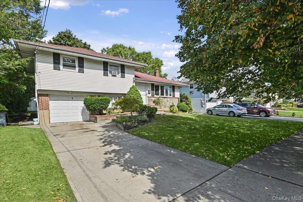 Photo of 8 Evers Street, Hicksville, NY 11801 (MLS # 1062477)
