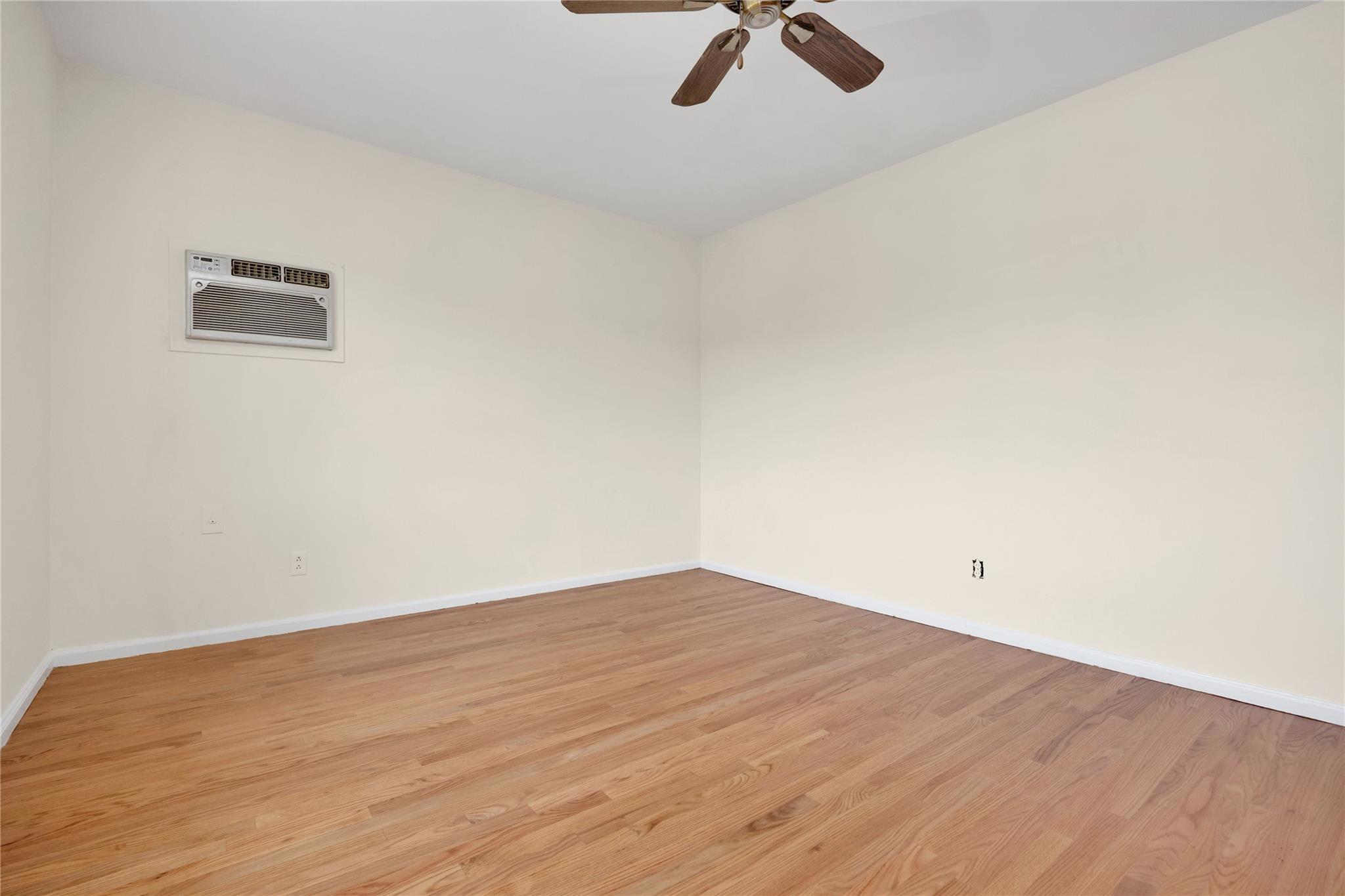 43 Merritt Street, West Islip, New York image 12