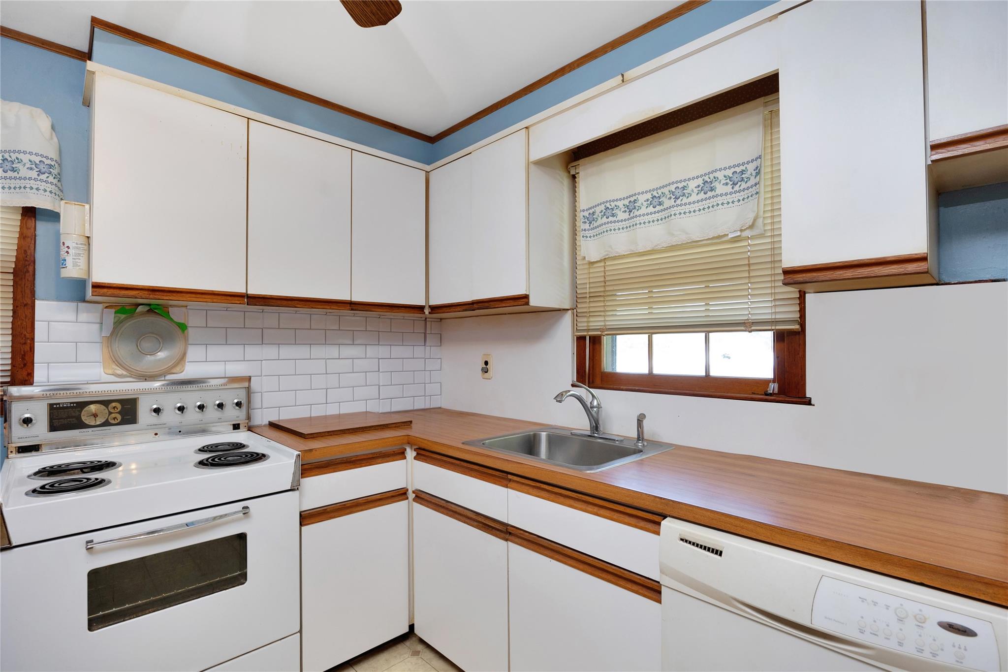 43 Merritt Street, West Islip, New York image 15