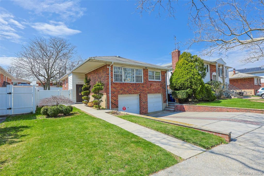 Photo of 2630 Clearview Expressway, Bayside, NY 11360 (MLS # 981733)