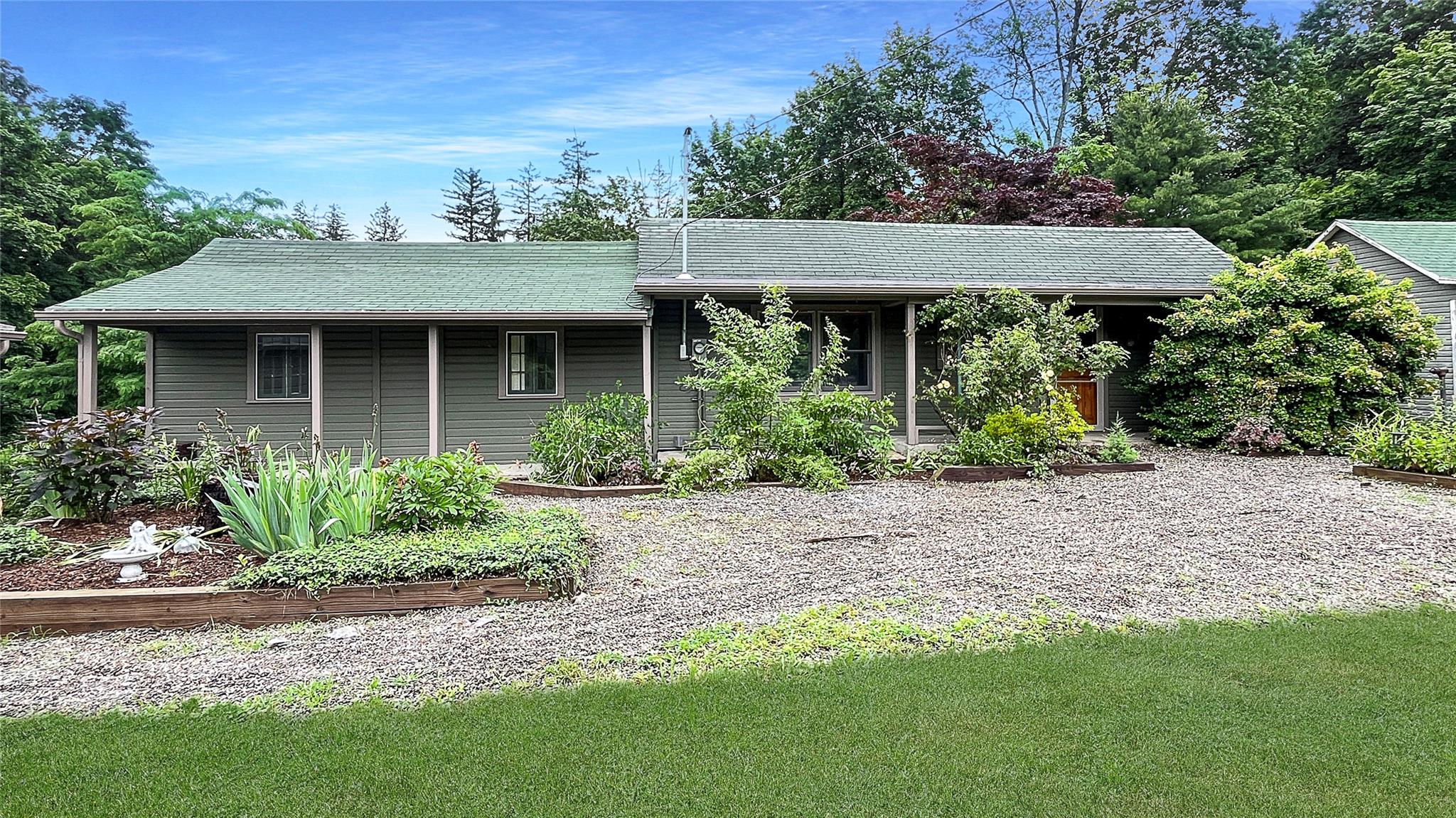 Rental Property at Route 9D, Cold Spring, New York - Bedrooms: 1 
Bathrooms: 1 
Rooms: 3  - $2,500 MO.