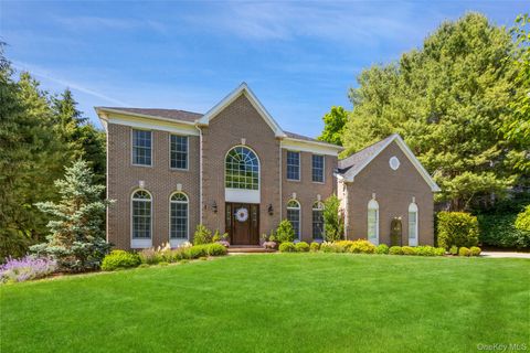 Homes For Sale - 1 Hyatt Lane<br/> Westchester County, Somers, NY 10589