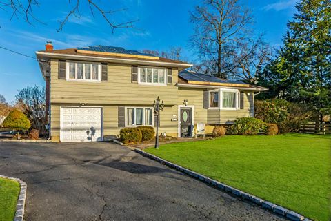 847 Aberdeen Road, Bay Shore, NY 11706 - MLS#: 828085