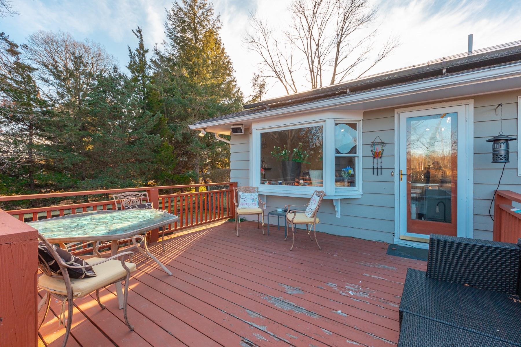 847 Aberdeen Road, Bay Shore, New York image 26
