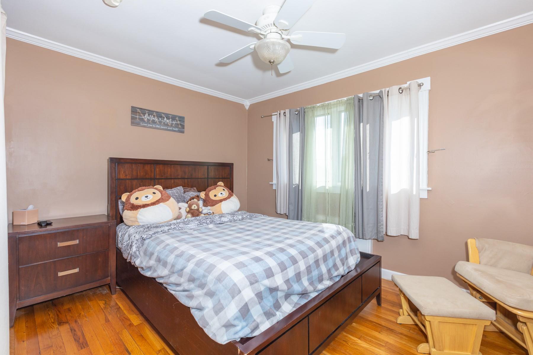 847 Aberdeen Road, Bay Shore, New York image 21