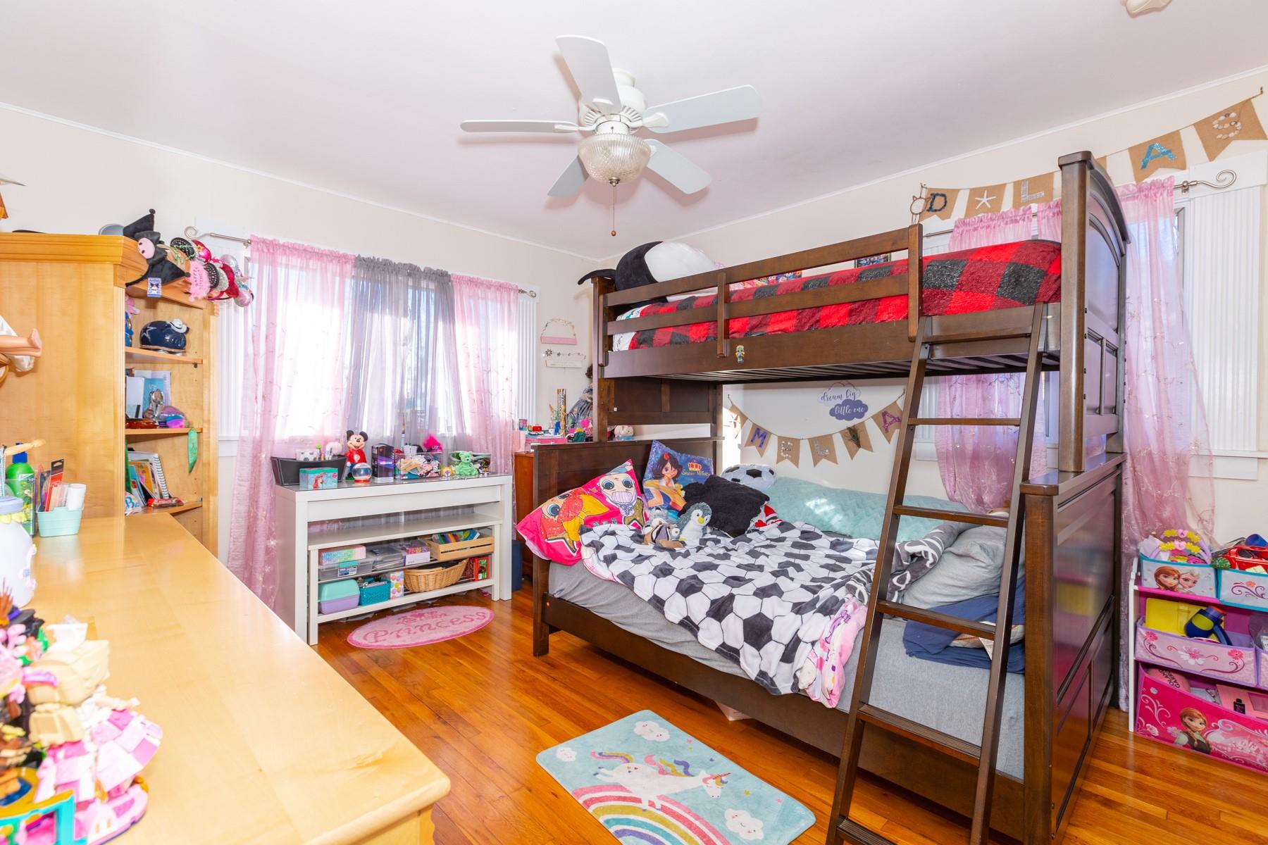 847 Aberdeen Road, Bay Shore, New York image 22
