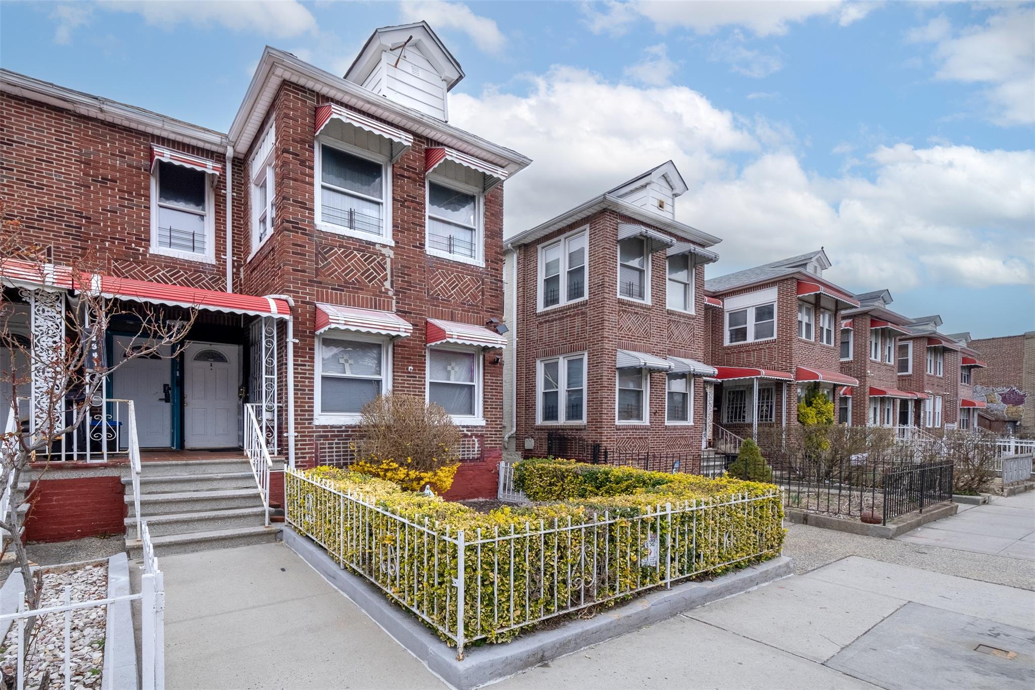 Property for Sale at Holland Avenue, Bronx, New York - Bedrooms: 6 
Bathrooms: 1  - $1,180,000