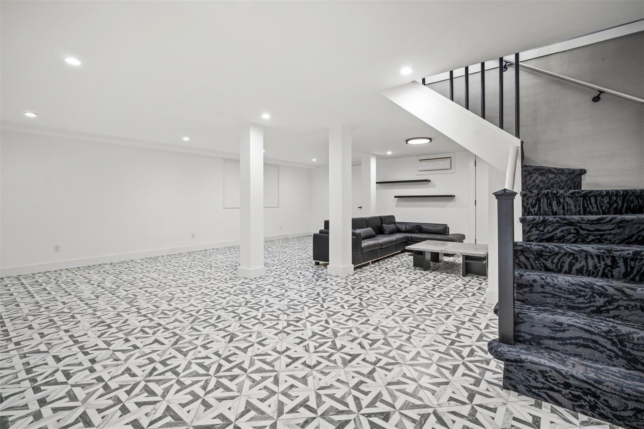 131 Kellogg Street, Oyster Bay, New York image 47