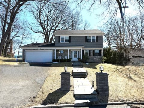 Photo of 49 Spencer Drive, New Rochelle, NY 10801 (MLS # 987648)