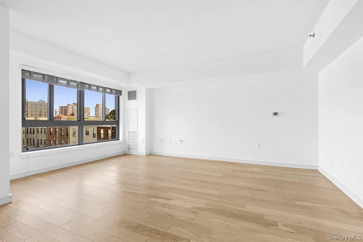 171 W 131st Street 519