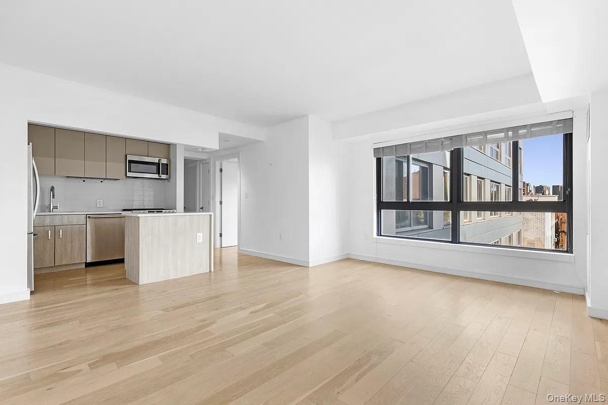 171 W 131st Street 519