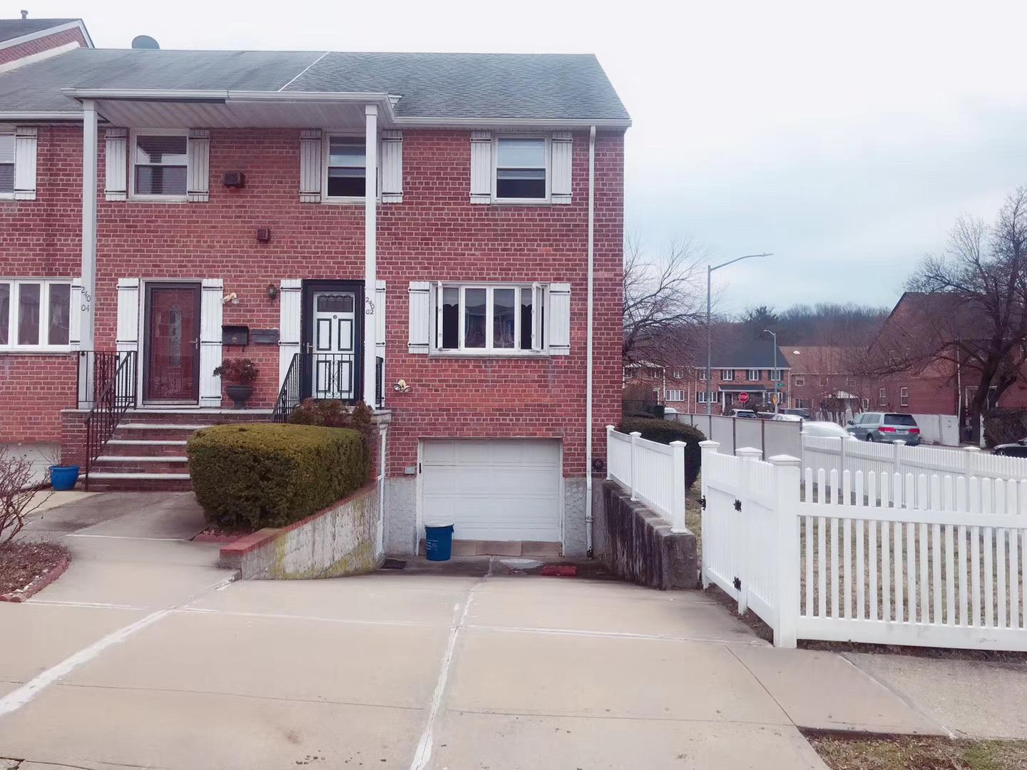 240-02 65 Avenue, Little Neck, New York image 1