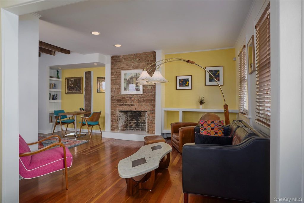 Photo of 315 State St, Hudson, NY 12534 (MLS # 954702)