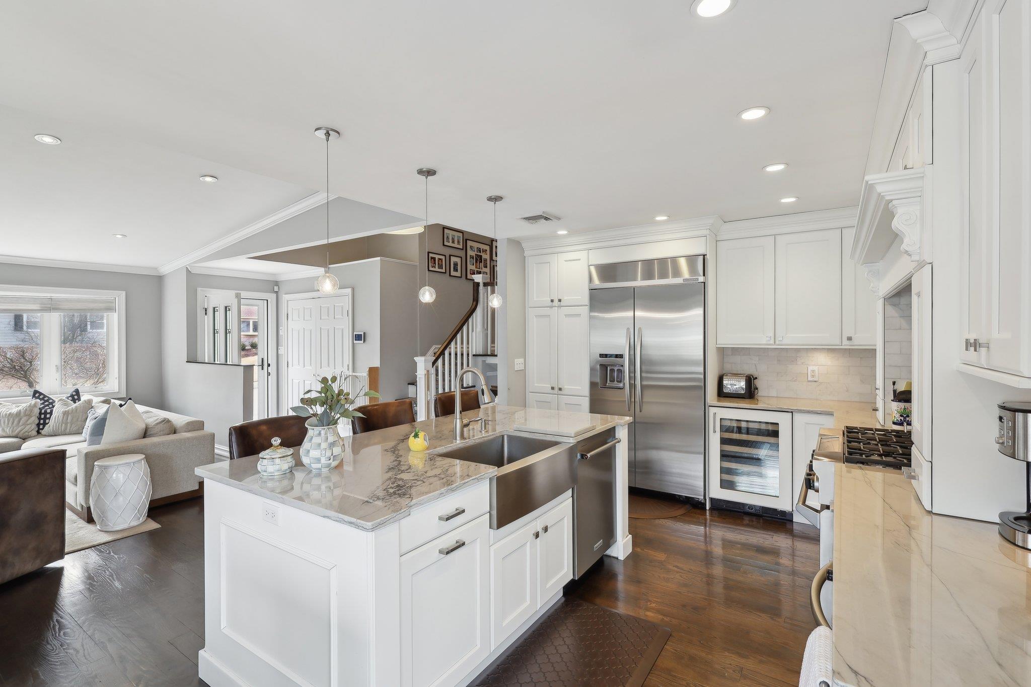 15 Farragut Road, Old Bethpage, New York image 12