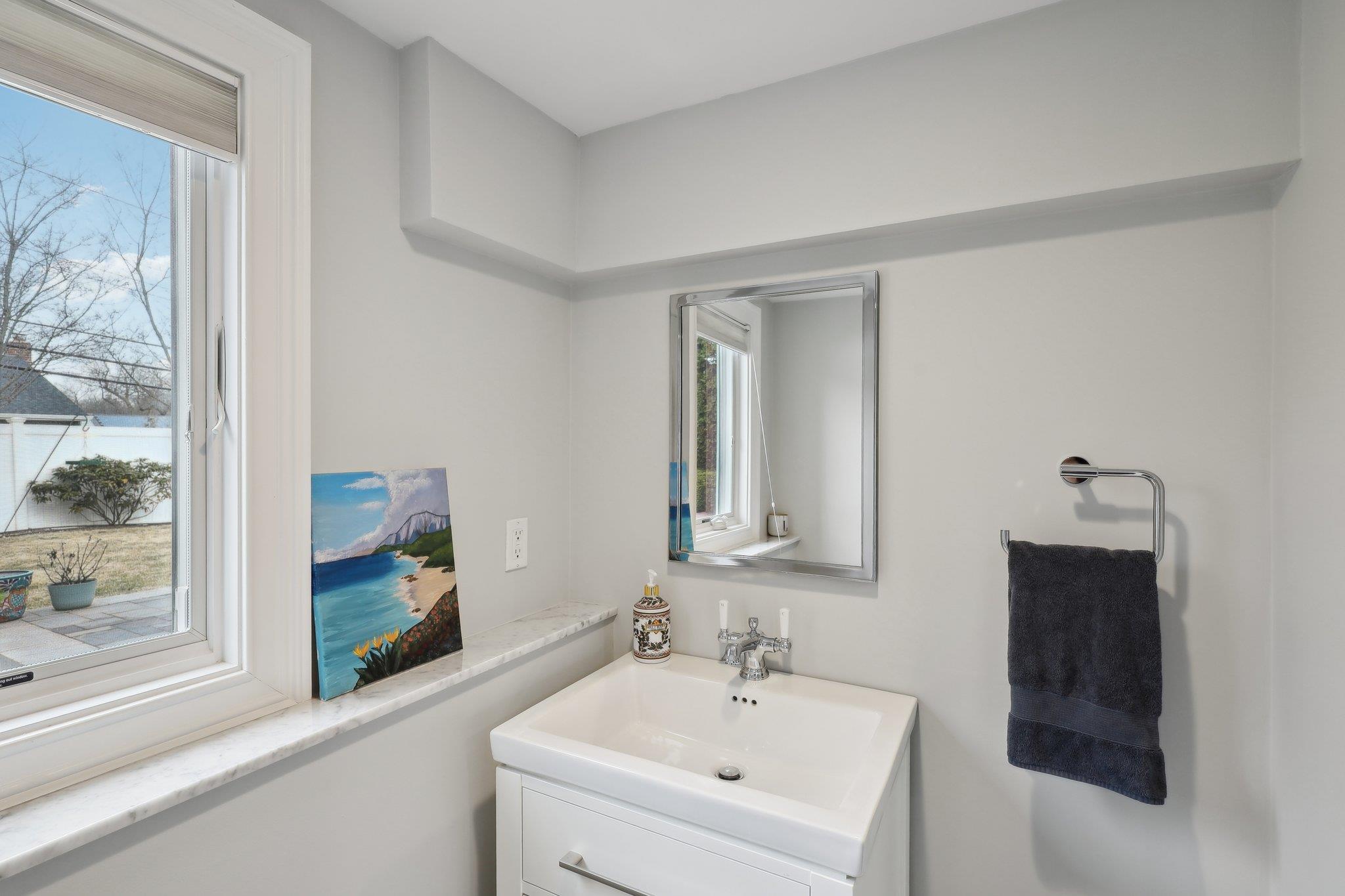 15 Farragut Road, Old Bethpage, New York image 30