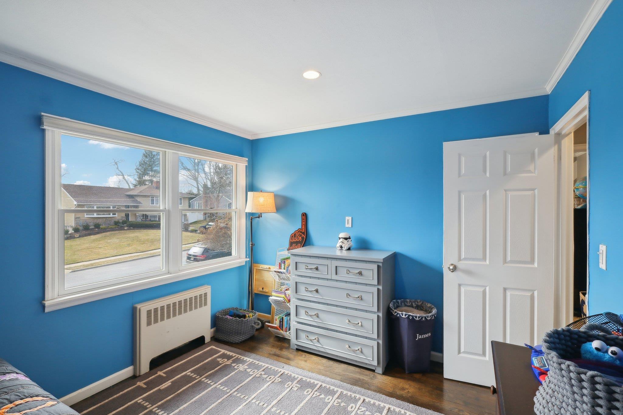 15 Farragut Road, Old Bethpage, New York image 20
