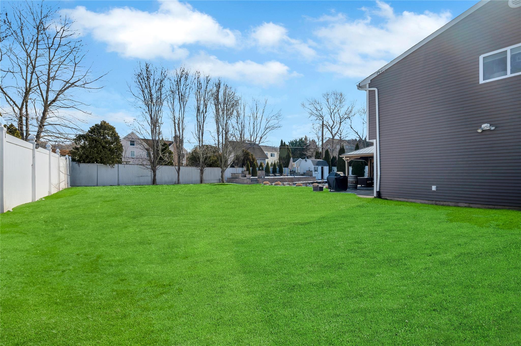 41 Roberta Avenue, Farmingville, New York image 5