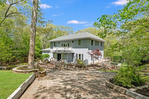 4 Bayview Avenue Shelter Island Heights NY 11965