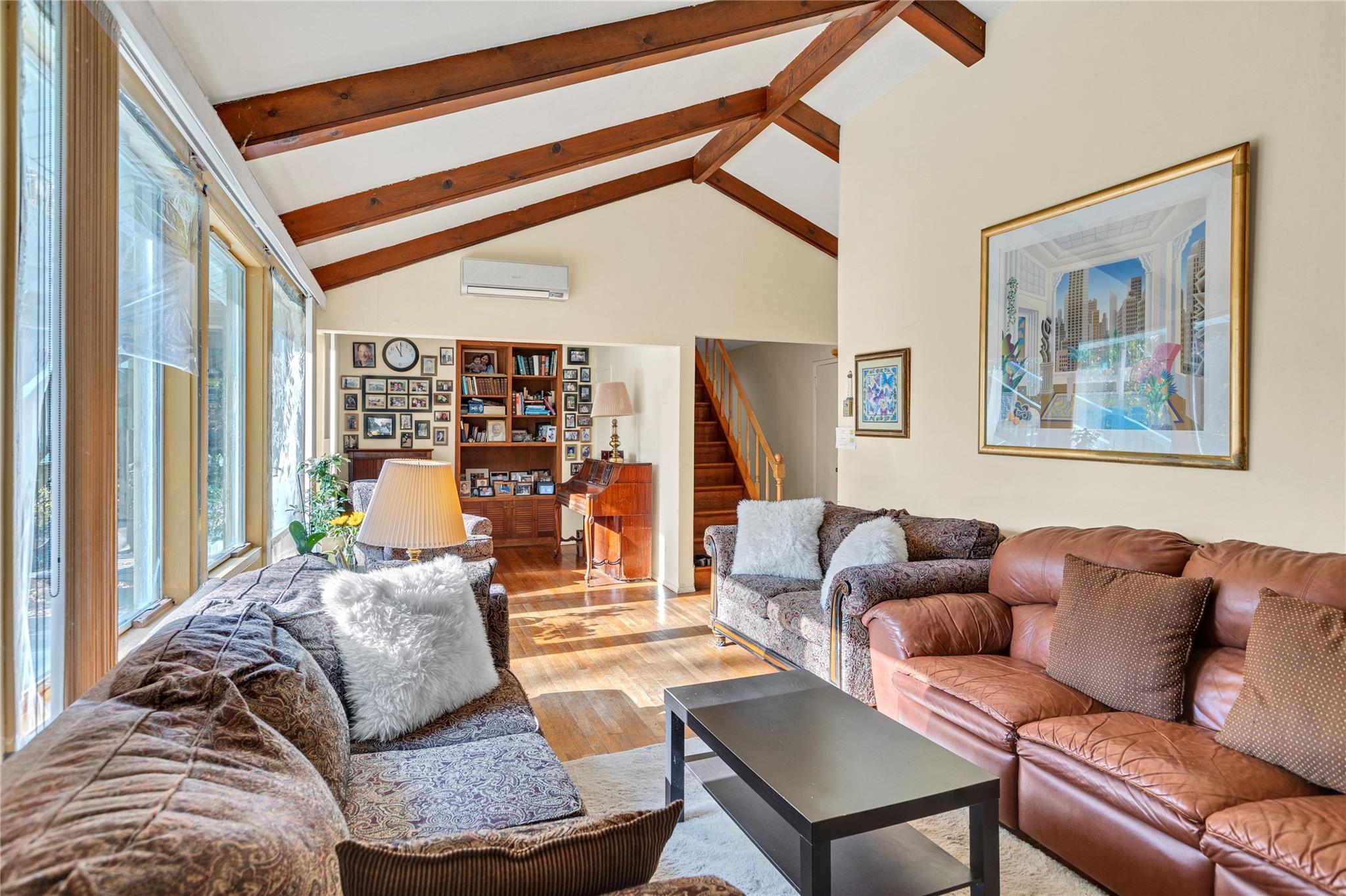 4 Meadowood Court, Huntington, New York image 3