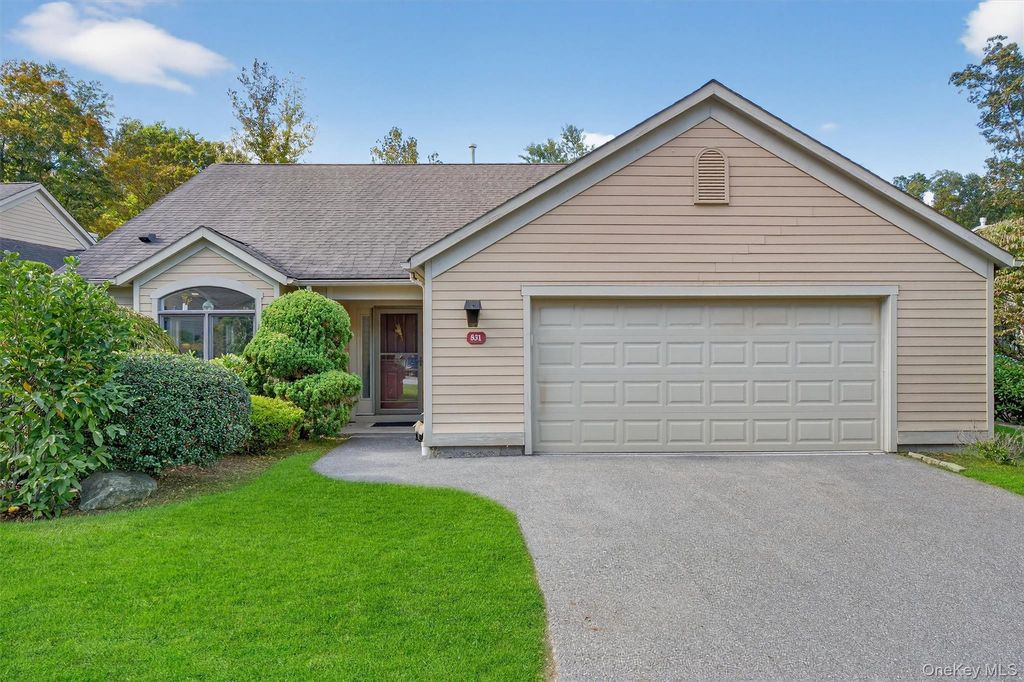 Photo of 831 Heritage Hills, Somers, NY 10589 (MLS # 922390)