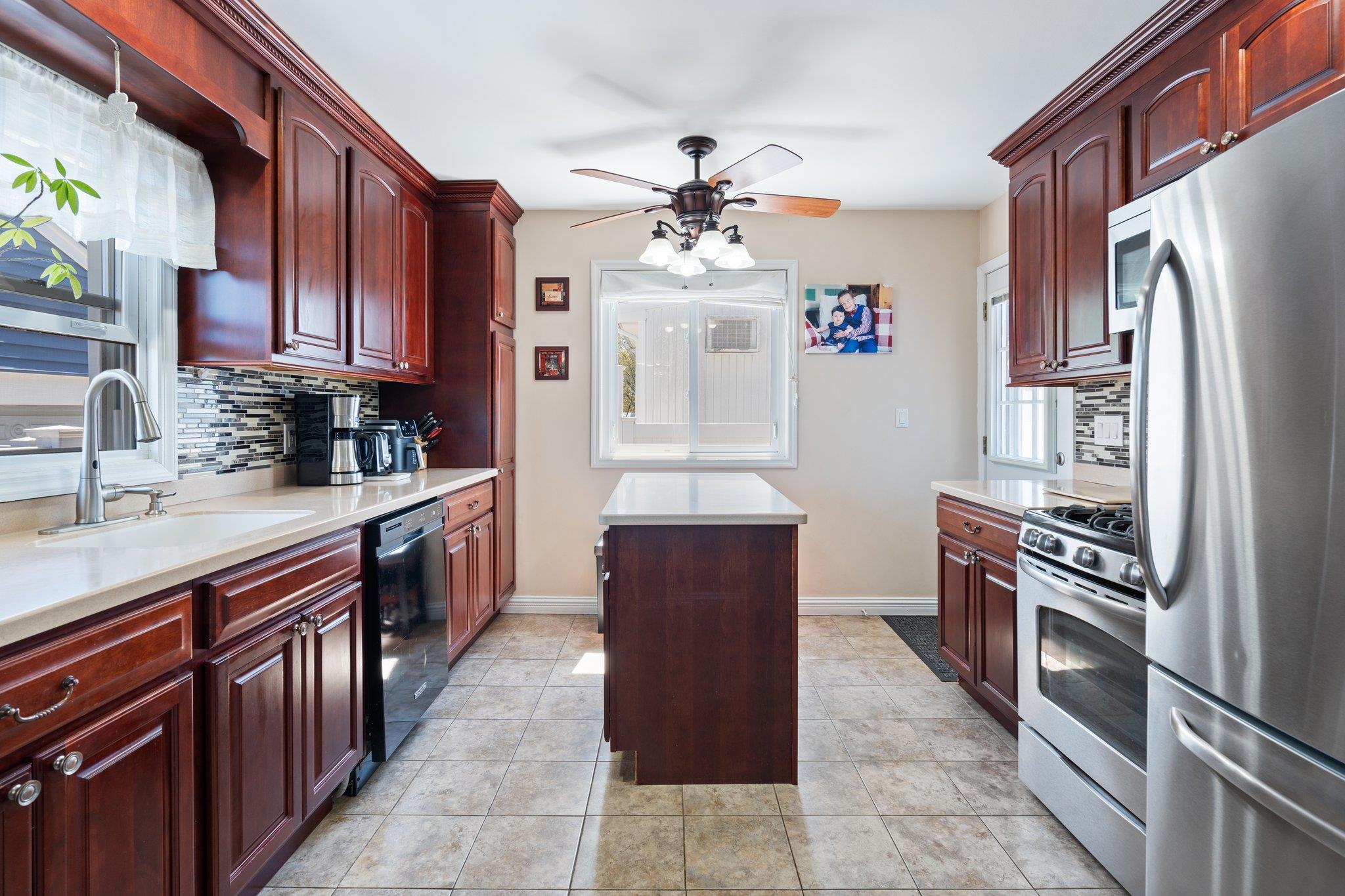 197 Doris Avenue, Franklin Square, New York image 9