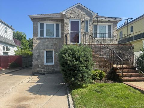 Multifamily For Rent - 657 E Penn Street<br/> Long Beach, NY 11561