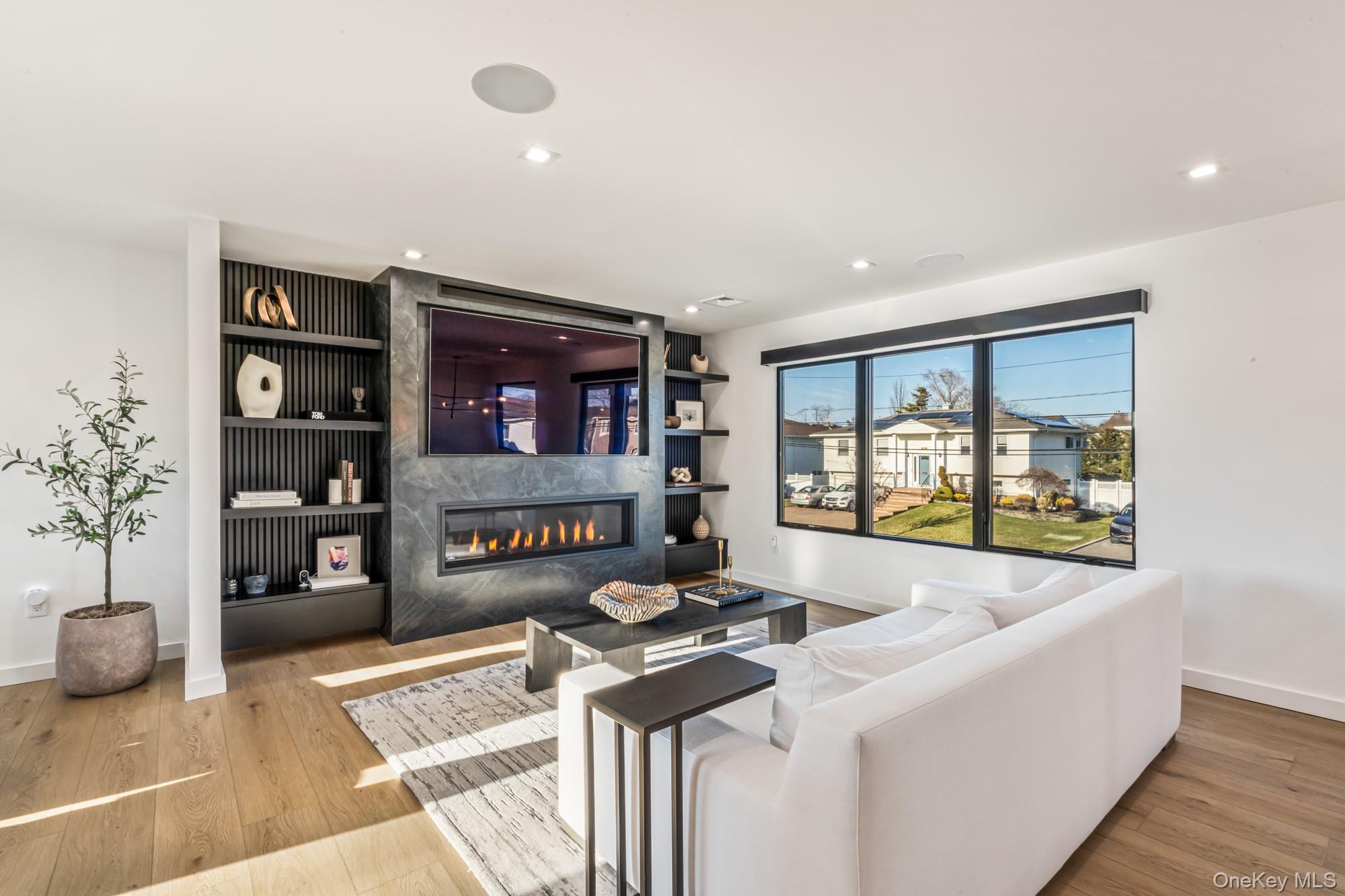 3000 Holiday Park Drive