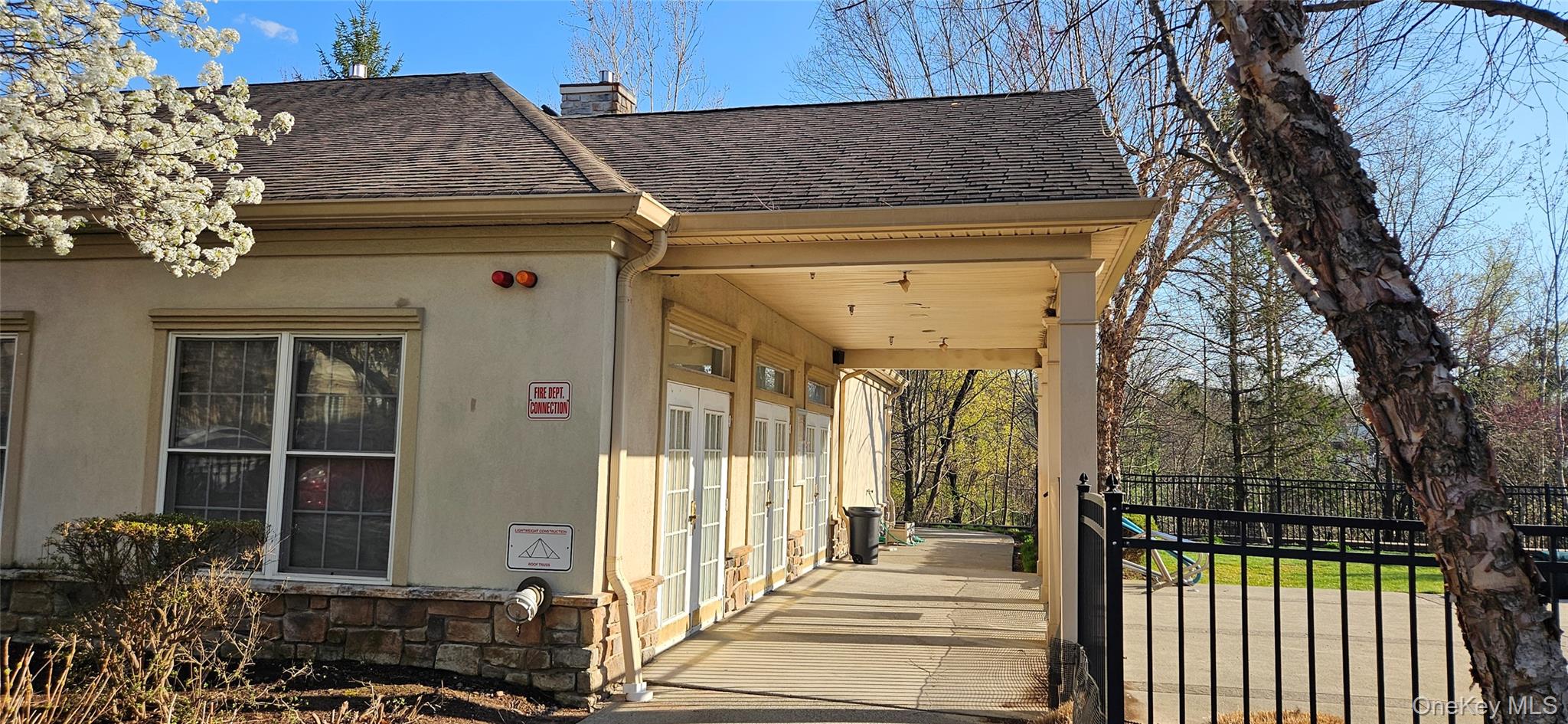 24 N De Baun Avenue 303