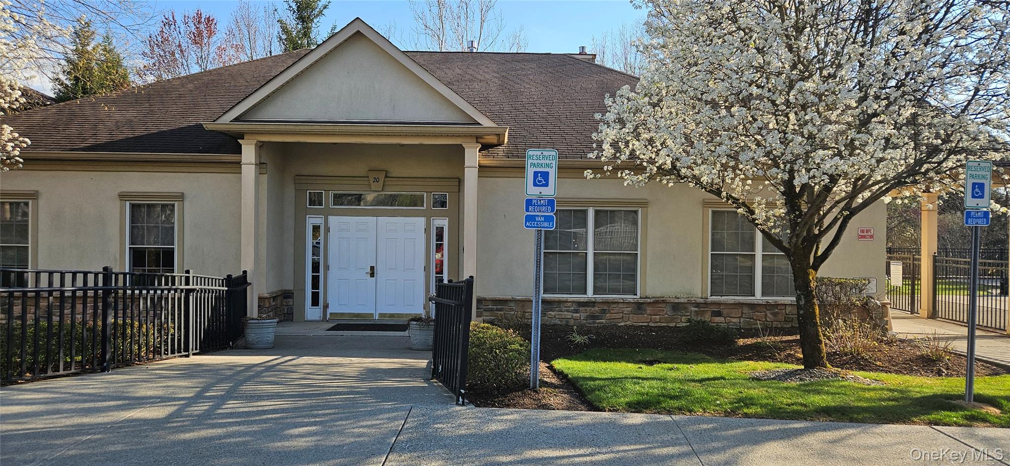 24 N De Baun Avenue 303