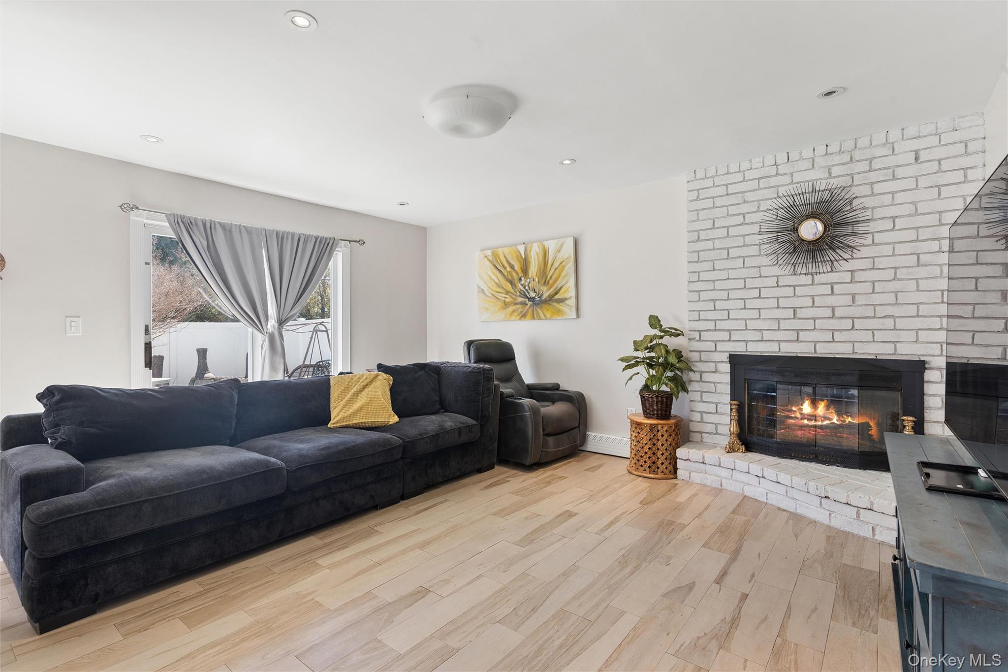 2701 S Seamans Neck Road