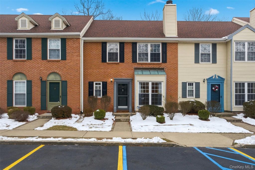 Photo of 20 Yorkshire Terrace, Washingtonville, NY 10992 (MLS # 943775)