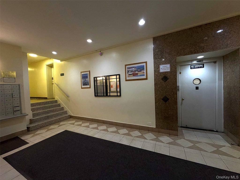 Photo of 88-30 182nd Street #3G, Hollis, NY 11423 (MLS # 1055662)