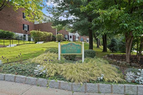Photo of 120 North Broadway #9D, Irvington, NY 10533 (MLS # 919938)