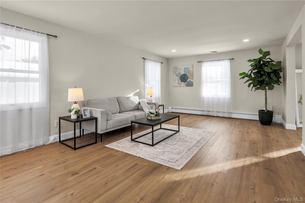 Photo of 37 Malvern Ln Ln, Stony Brook, NY 11790 (MLS # 944494)