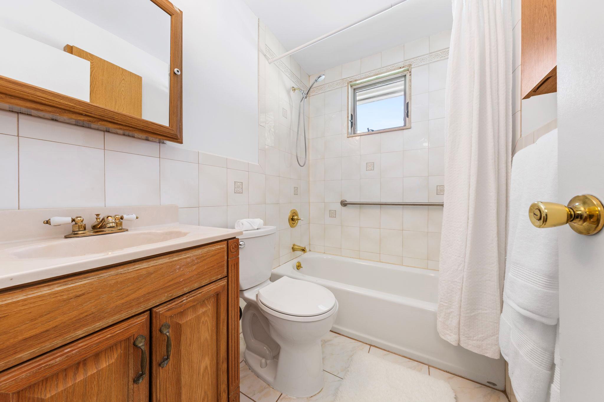 2641 Woods Avenue, East Meadow, New York image 11