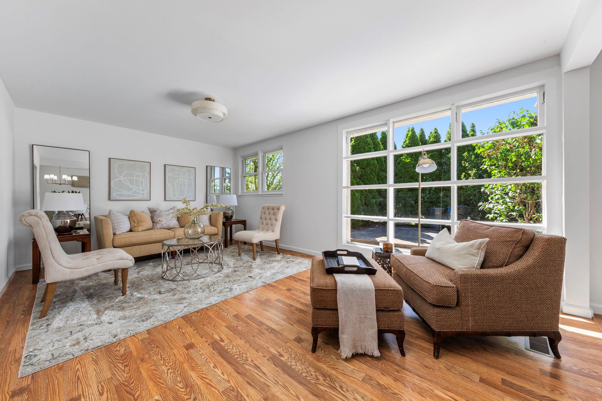 2641 Woods Avenue, East Meadow, New York image 3
