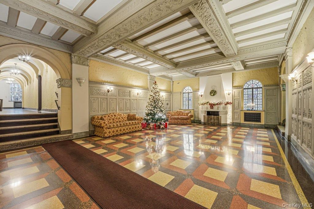 Photo of 110-21 73 Road #6H, Forest Hills, NY 11375 (MLS # 924342)