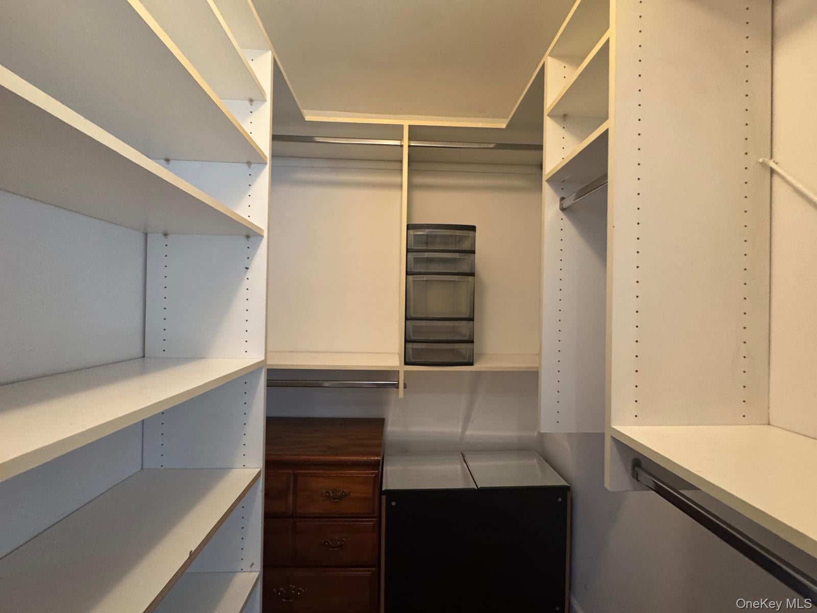 10 Canterbury Road 1
