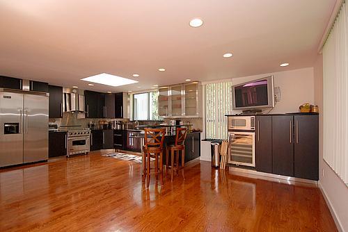 26 Yellow Cote Road, Oyster Bay Cove, New York image 2