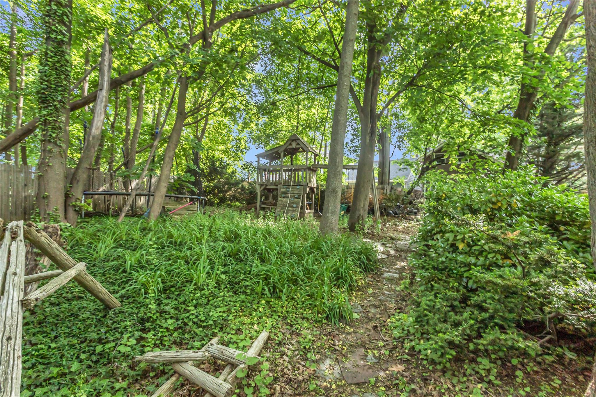 22 Madison Avenue, Glen Cove, New York image 34